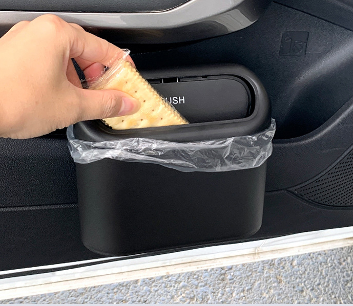 Basurero para auto.